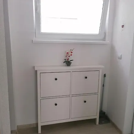 Apple - Apartment