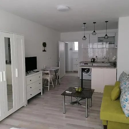 Apple - Apartment Varna